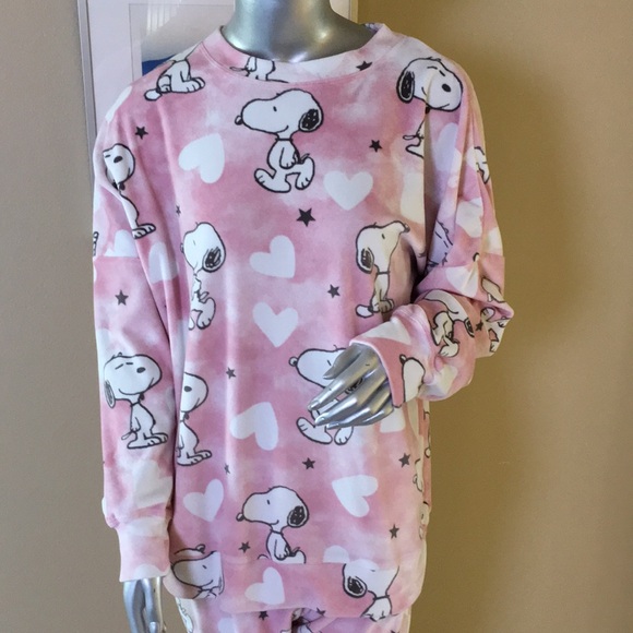 MUNKI MUNKI Peanuts Snoopy Hearts Velour Pajama Set Women's - Picture 2 of 16
